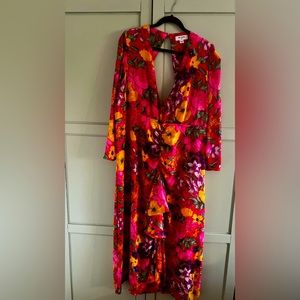Backless plus size floral midi dress